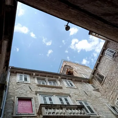 Pensión Gothic Palace Heritage Split
