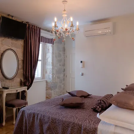 Gothic Palace Heritage Pensionat