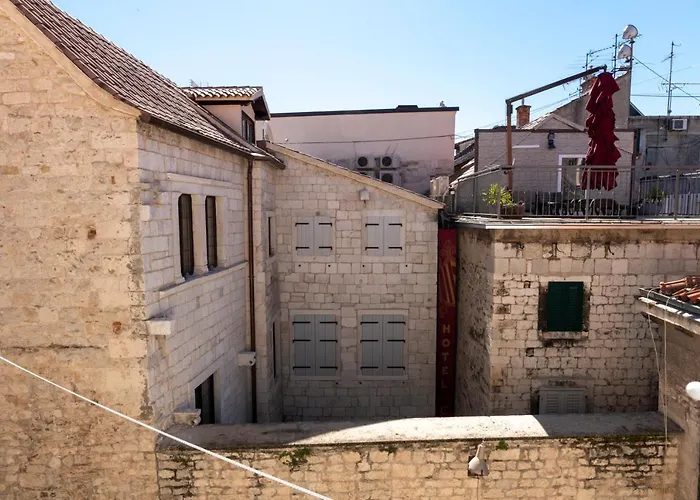 Gothic Palace Heritage ספליט