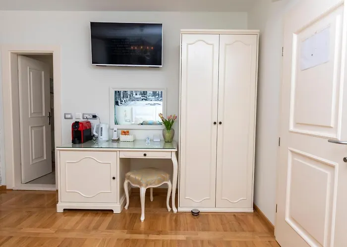 בית הארחה Gothic Palace Heritage 4*