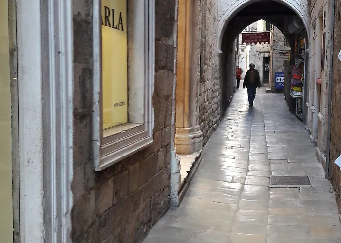 בית הארחה Gothic Palace Heritage ספליט