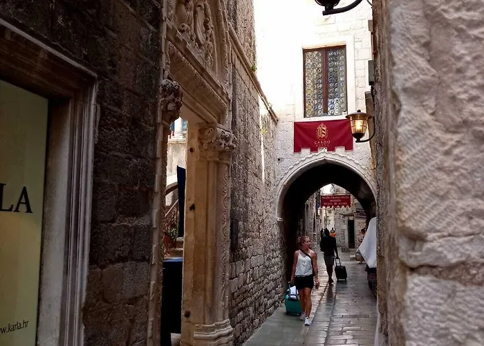 בית הארחה Gothic Palace Heritage ספליט