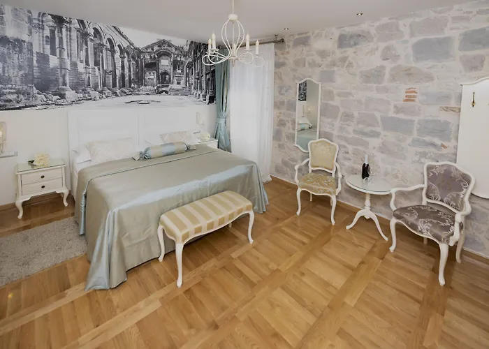 Gothic Palace Heritage בית הארחה ספליט