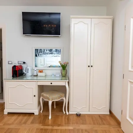 Pensjonat Gothic Palace Heritage 4*