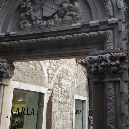 Gothic Palace Heritage Pensionat Split