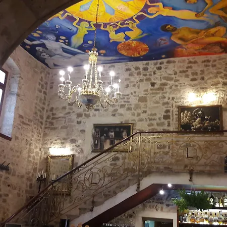 Gothic Palace Heritage Pensionat 4*