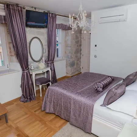 Gothic Palace Heritage 招待所