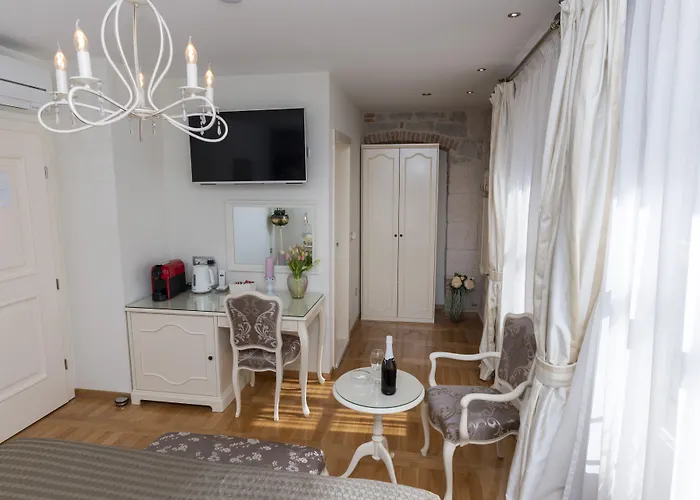 Gothic Palace Heritage 4* Split